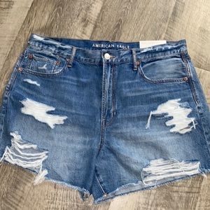 American Eagle 90s Boyfriend denim shorts